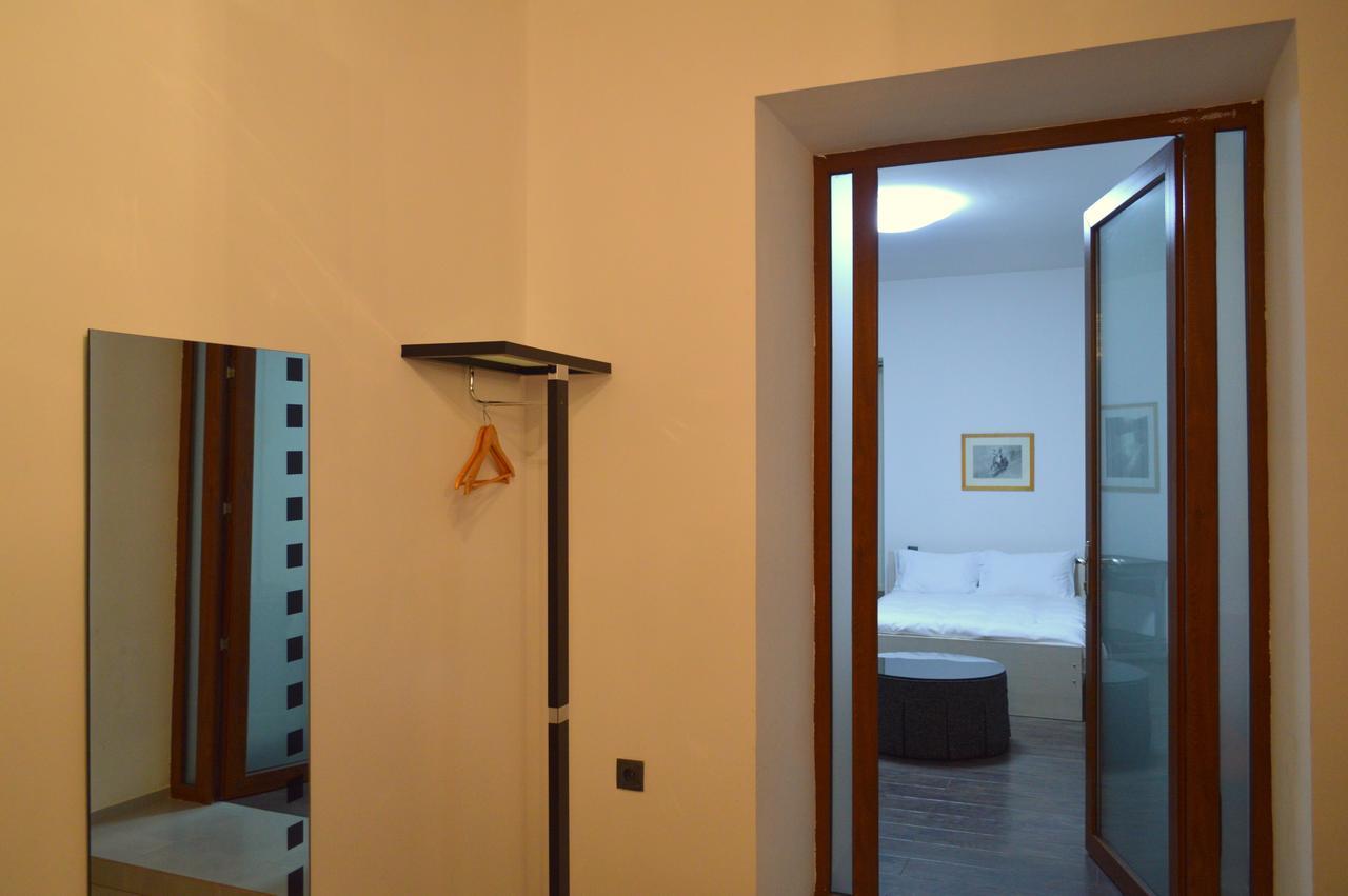 Deluxe Apartment Тбилиси Экстерьер фото